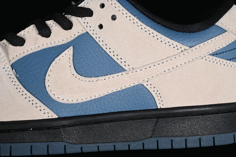 All categories Nk SB Dunk series Nk SB Dunk Low low-top sneakers Nk Dunk Low SB Pro Blue and white dunk series low-top casual sports skateboard shoes BQ6817-200